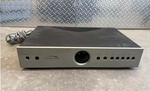Amplificatore/amplificatore