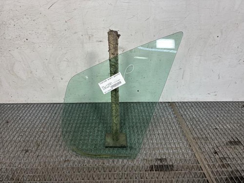 Vetro laterale fisso anteriore