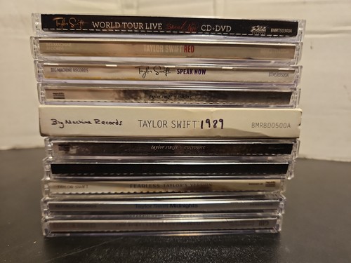 Taylor swift lot red - 10,