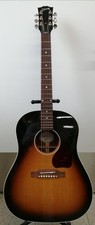 Chitarra acustica-elettrica