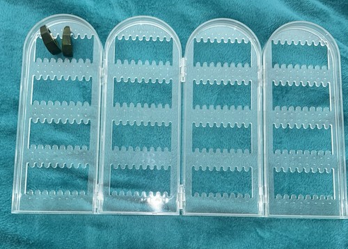 Porta orecchini plastica - orecchini,