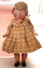 Antica bambola intera -