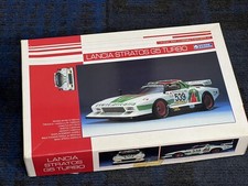 Gunze Sangyo modellino scala