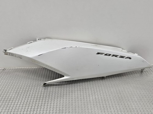 Coperchio carrozzeria lato