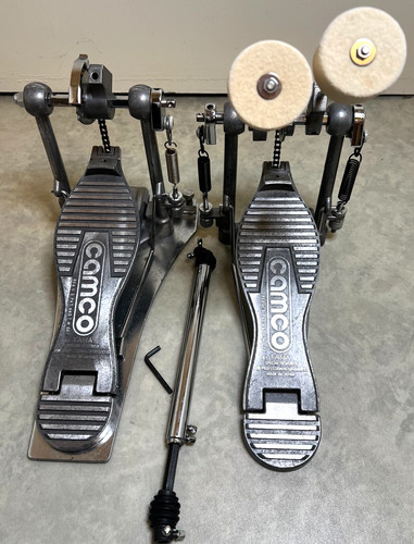Pedale per batteria doppio