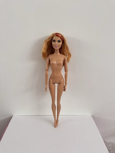 Mattel 2012 barbie - mattel,