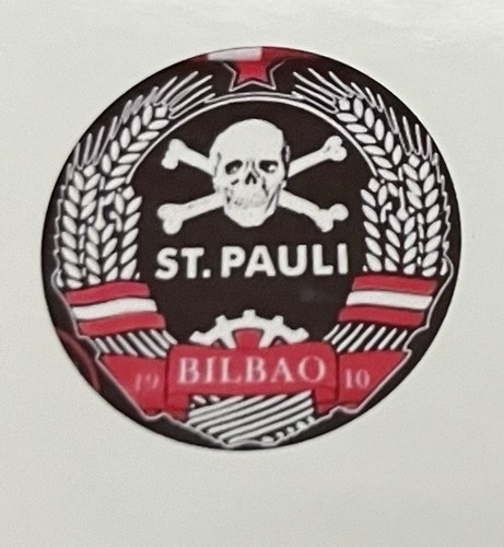 Pauli ultras pin - st.pauli,