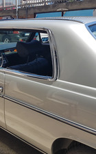 Modanatura sinistra e destra MERCEDES W114 250CE 280CE codice 1156980689 1156981289