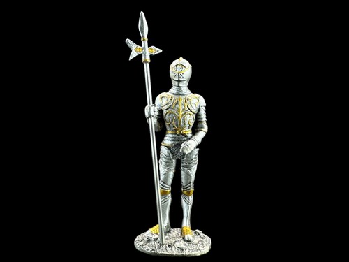 Cavaliere peltro con - in,