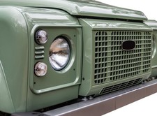 Griglia anteriore stile "Heritage edition" non verniciata per Land Rover Defender 90 110