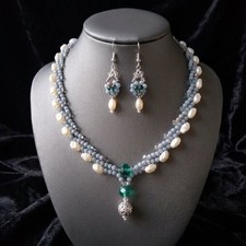 Vintage Style Rhinestone Pearl