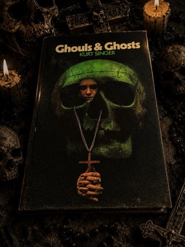 Ghouls ghosts kurt - ghouls, &