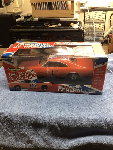 The dukes hazzard general - dukes,