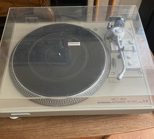 518 pioneer turntables - pl-,