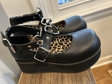 Scarpe Mary Jane Demonia