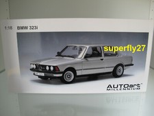 1:18 AUTOart 75112 BMW 323i