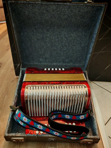 Fisarmonica hohner corona - hohner, ii