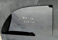 Vetro Chrysler Voyager  2000 / 2007 Posteriore Destro ( Lato passeggero ) .