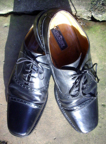 Vintage church cheaney black - vintage,