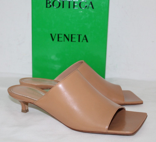 Sandali con sella - , bottega