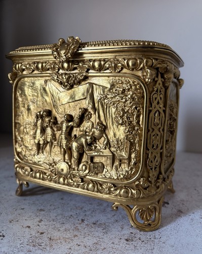 Antique gilt brass jewellery - gilt,