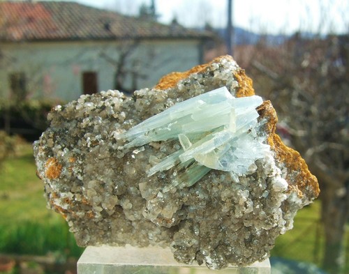 Minerali grezzi - -,