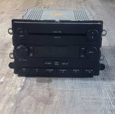 Ford 6 Disc CD Player Radio