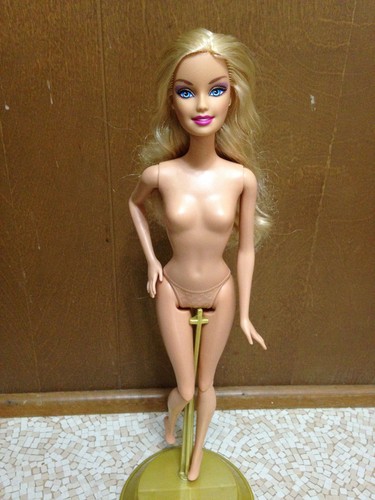Barbie roller skate doll - roller,