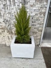 Fioriera in cemento per esterno