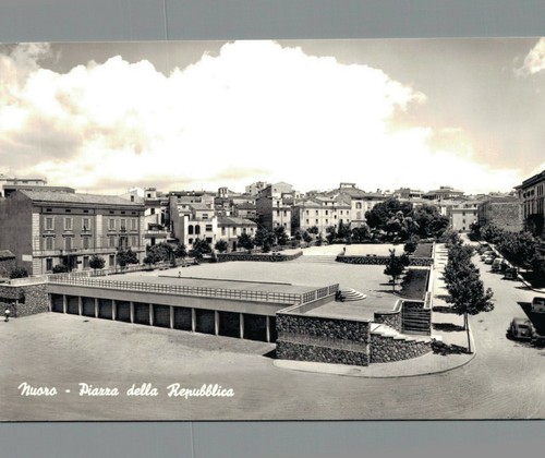 Nuoro piazza della - , repubblica
