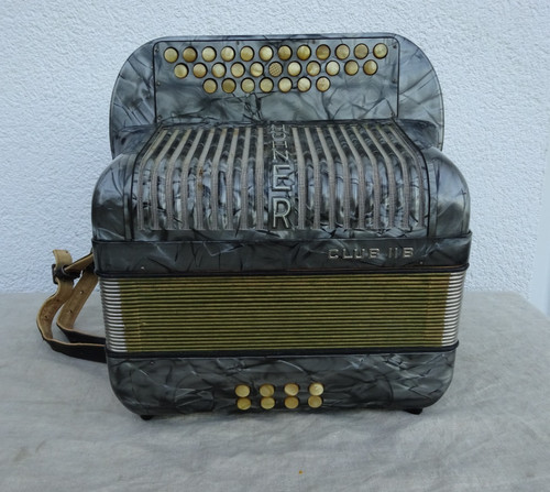 Fisarmonica - , a