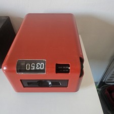 Orologio Timbra Cartellino  a Ribalta Italiano Solari Udine Anni’70 Rosso