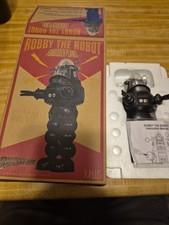 X-PLUS 2013 ROBBY IL ROBOT