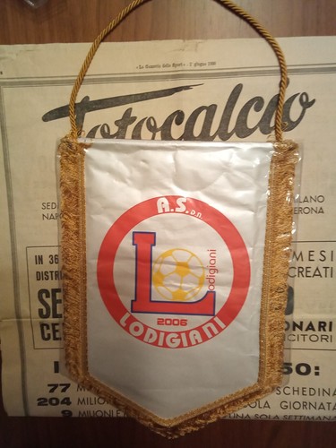 Gagliardetto lodigiani calcio - gagliardetto,