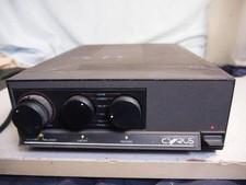 Amplificatore stereo integrato