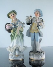 ANCIENNES 2  STATUETTES EN