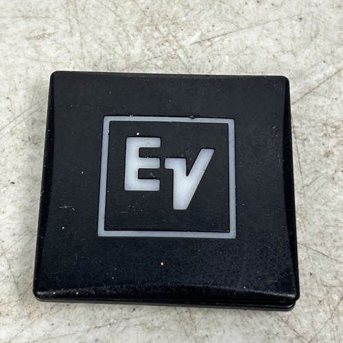 Emblema anteriore altoparlante