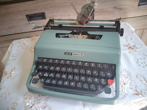 Macchina scrivere olivetti - scrivere,