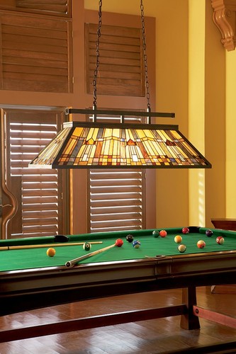 Lampadario antico marrone