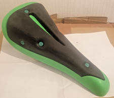 Old School 80s BMX. NOS 80s Green Vicount Trick-Top Seat.