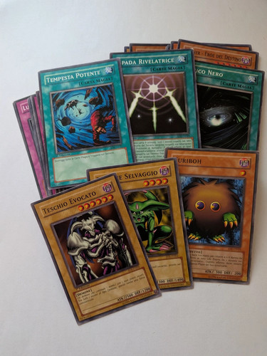 Lotto 50 carte - yu-gi-oh!,