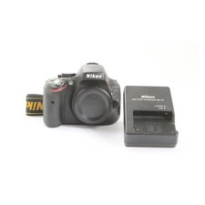 Nikon D5100 + 7 Tsd. Scatti +