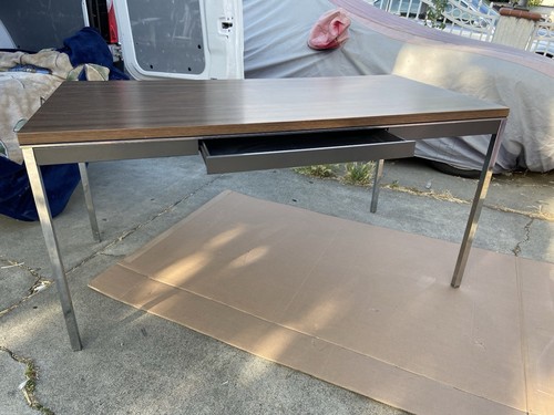 Steelcase minimalist vintage - steelcase,