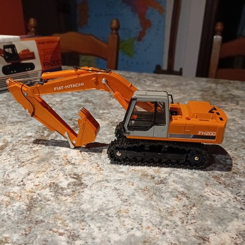 Escavatore fiat hitachi fh200 - fiat,