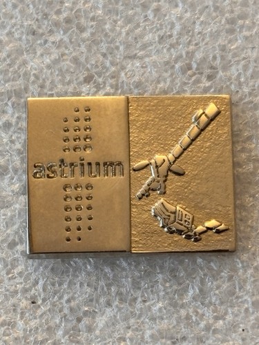 Pin astrium fifliale airbus - pin's,