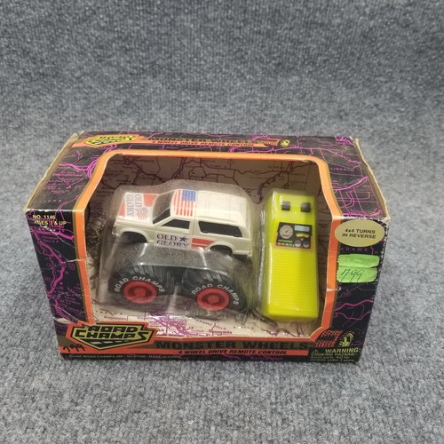 Monster truck vintage road - monster,