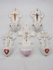 Cinque antiche acquasantiere