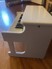 pianoforte usato Korg Bianco