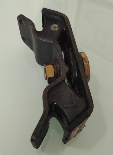 Supporto motore toyota hilux - supporto,