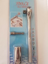 CHIAVE BULLONI UNIVERSALE